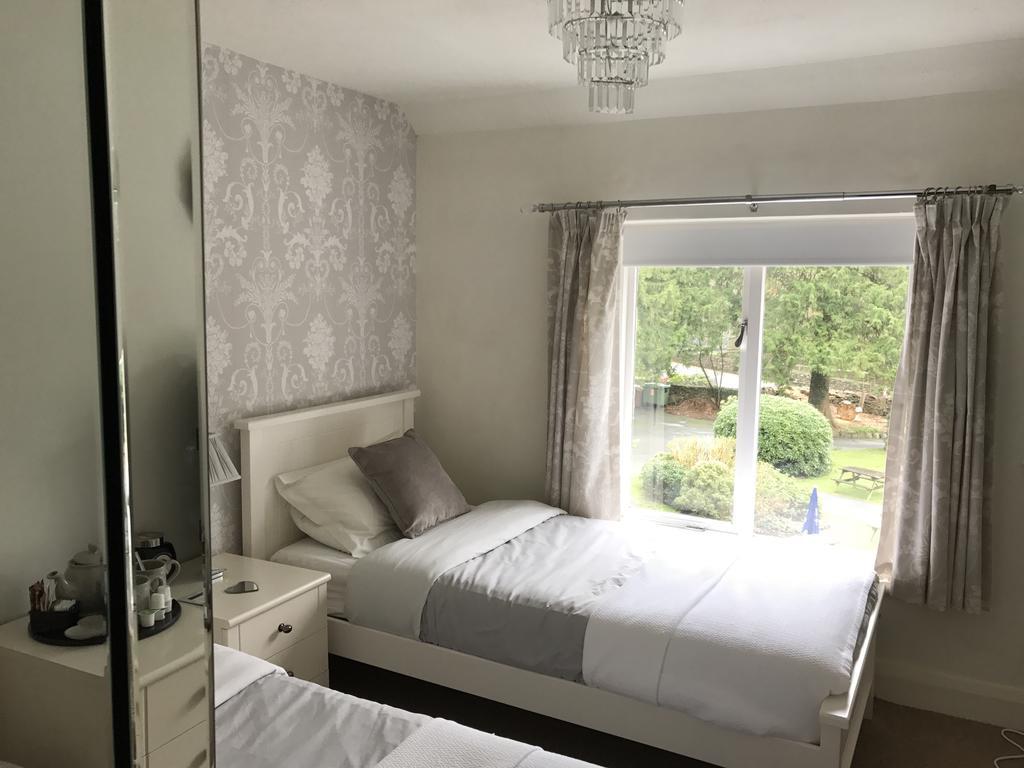 Ty Mawr Hotel Llanbedr  Extérieur photo